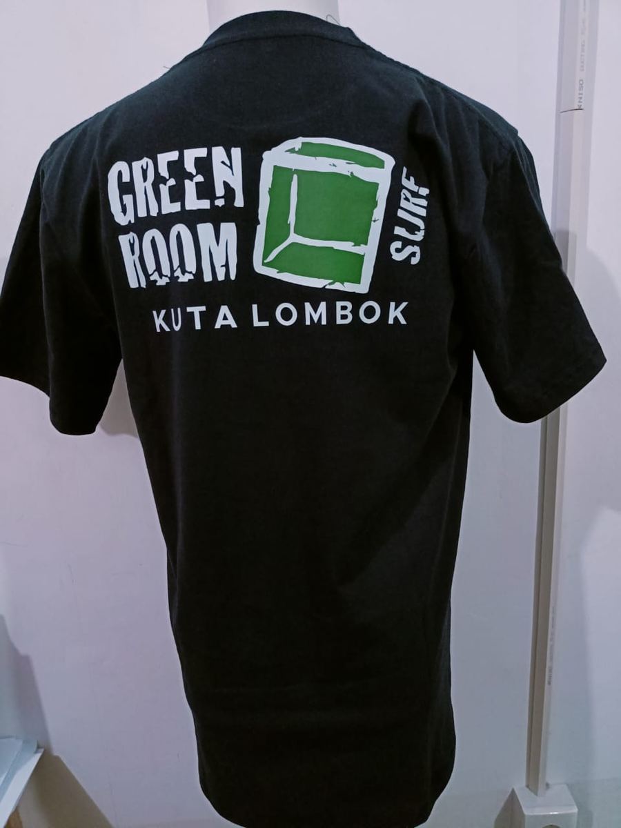 Kaos hitam sablon logo surf school, Lombok