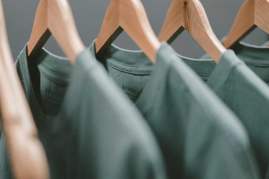 Deretan kaos polos siap disablon