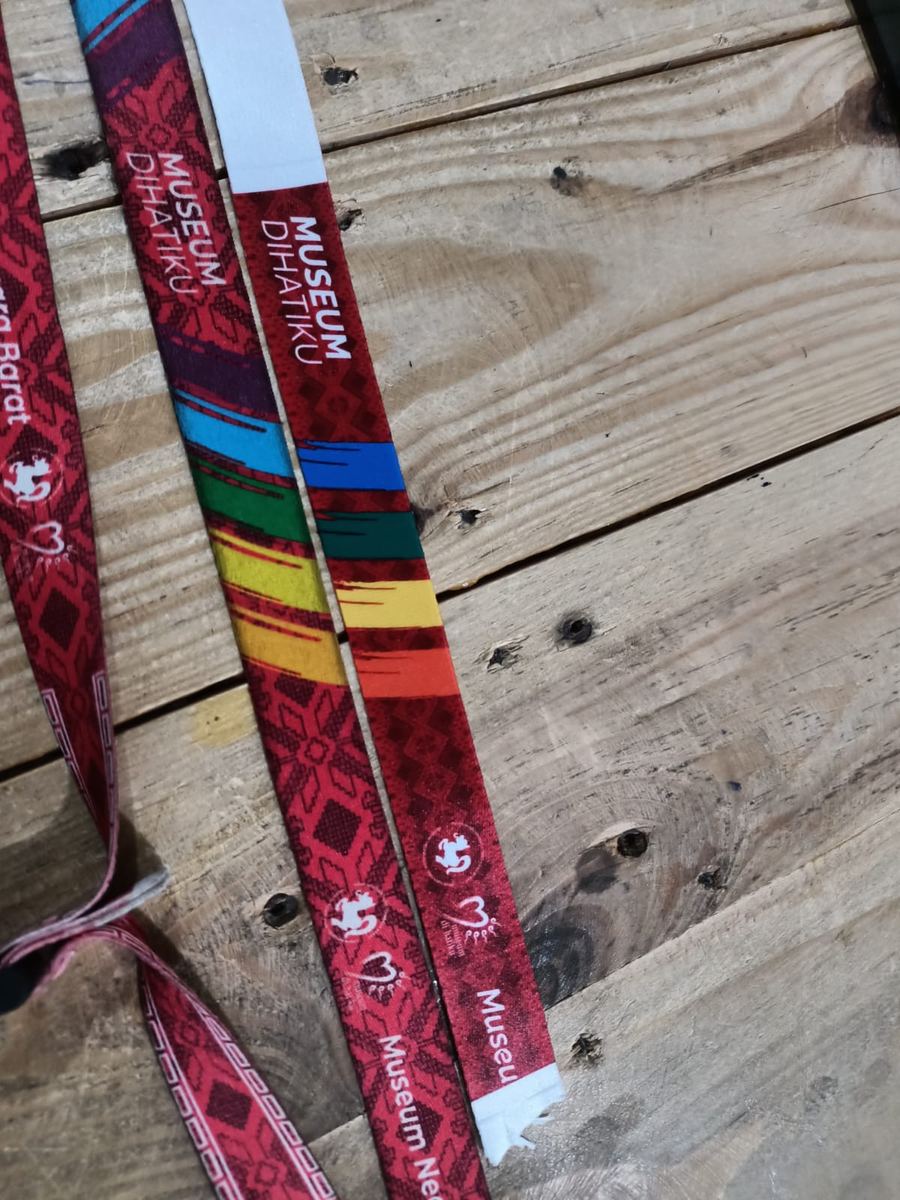 Lanyard printing full color motif tenun