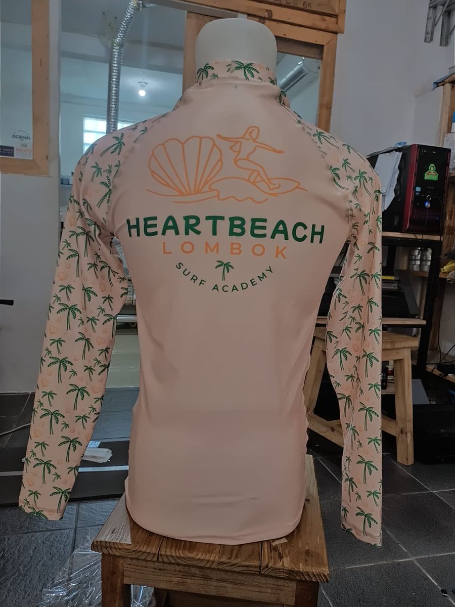 Rashguard surf academy motif palem, Lombok